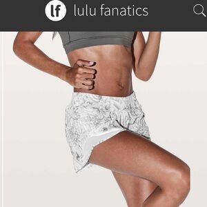 Lululemon Hotty Hot Short II 4" Sz 4 Mini Twine White Multi 4032